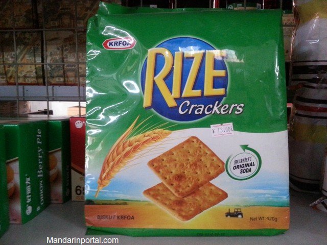 Fake Kraft Green Crackers
